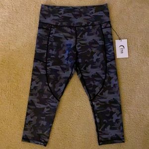 Black Camo Metallic Pocket Hi-Rise Capri